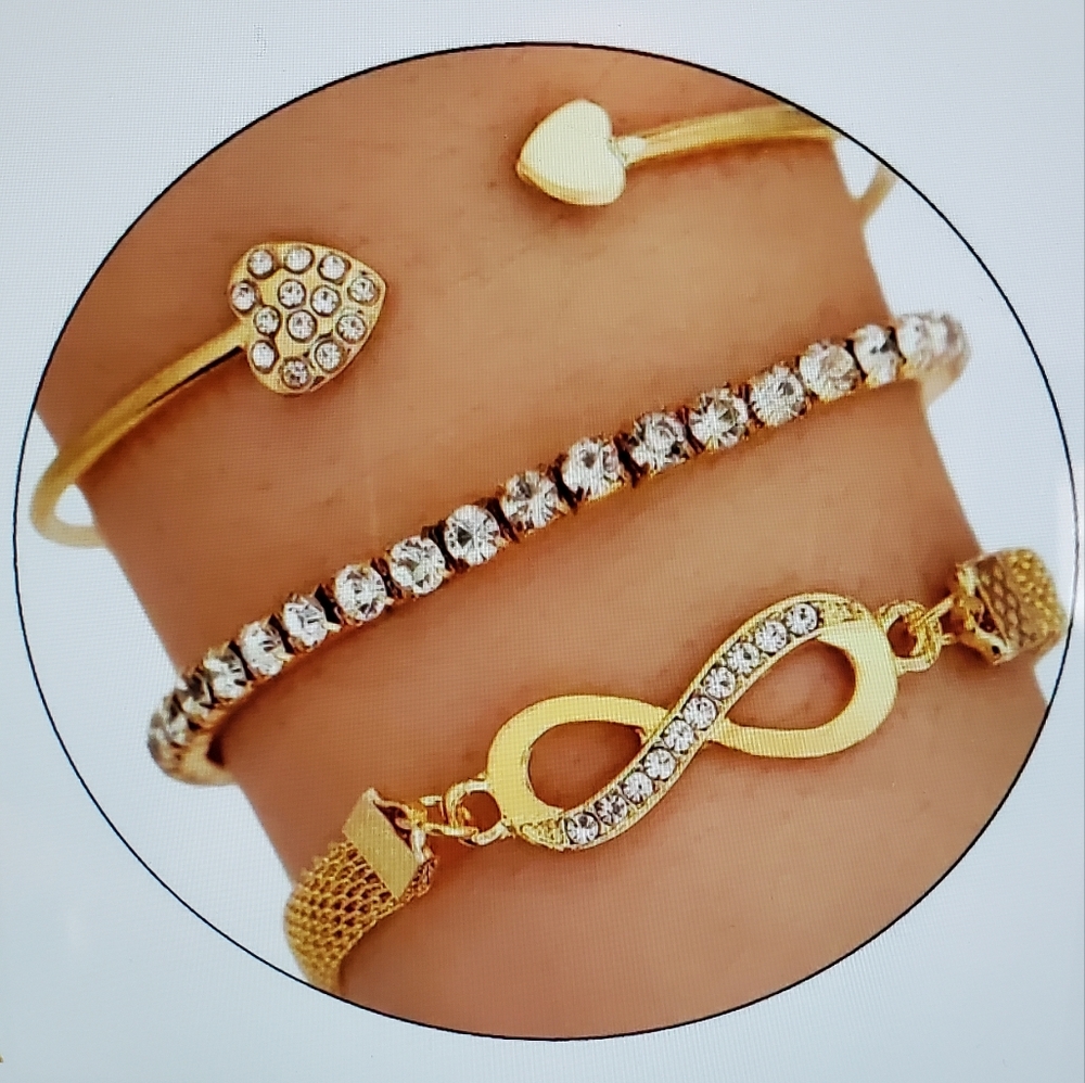 DIVAS LiMiTED Gold and Silver Bracelet Set
